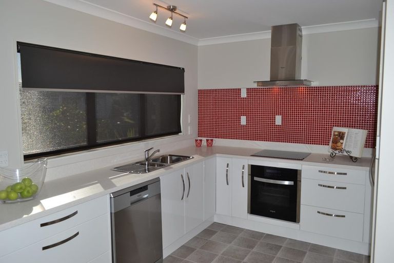 Photo of property in 36 Chester Street, Taradale, Napier, 4112