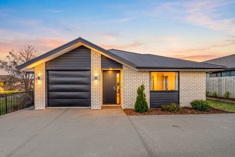 Photo of property in 14 Korokio Lane, Halswell, Christchurch, 8025