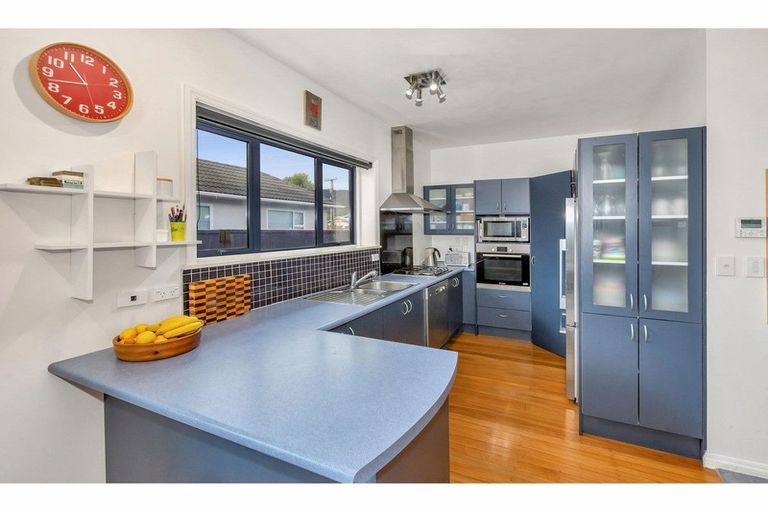 Photo of property in 27 Trinity Avenue, Epuni, Lower Hutt, 5011