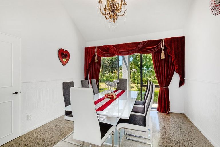 Photo of property in 40 Bing Lucas Drive, Tawa, Wellington, 5028