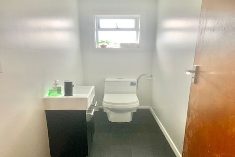 Photo of property in 35 Bermuda Drive, Hornby, Christchurch, 8042