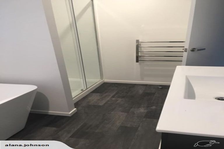 Photo of property in 111 Riverstone Drive, Riverstone Terraces, Upper Hutt, 5018