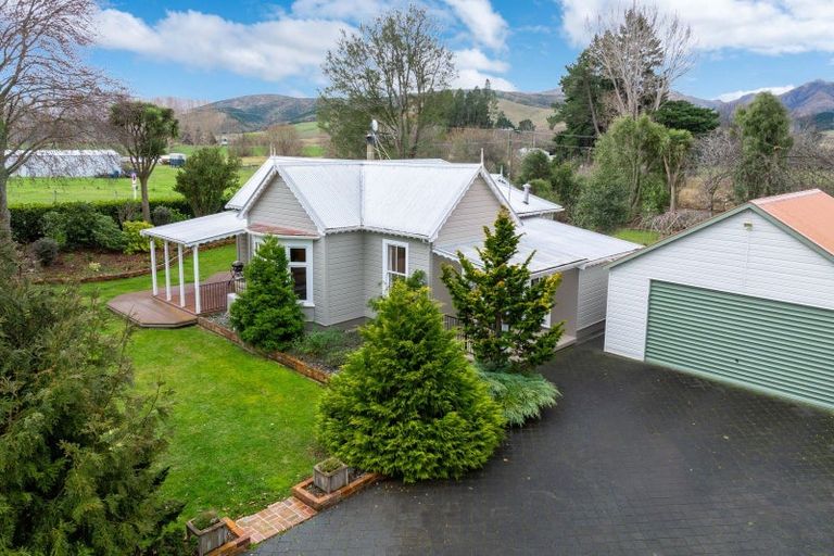 Photo of property in 6 Domain Road, Dunback, Palmerston, 9483