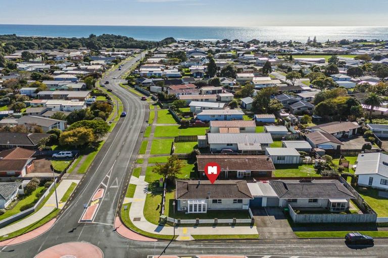 Photo of property in 205 Parklands Avenue, Bell Block, New Plymouth, 4312
