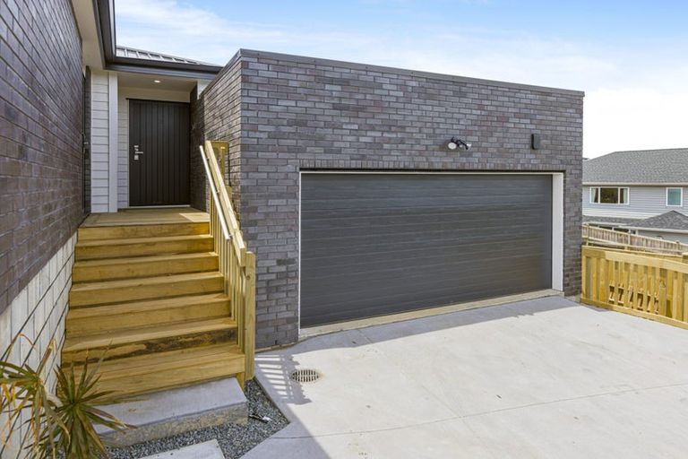 Photo of property in 2 Awaiti Way, Orewa, 0931