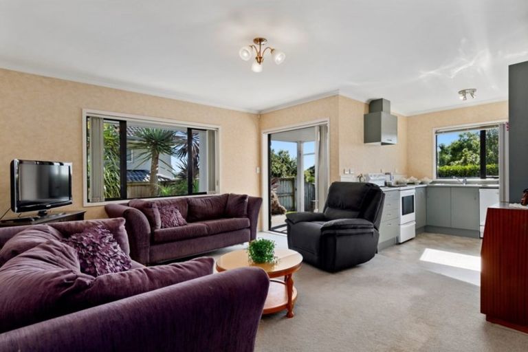 Photo of property in 26 Waipuna Grove, Welcome Bay, Tauranga, 3112