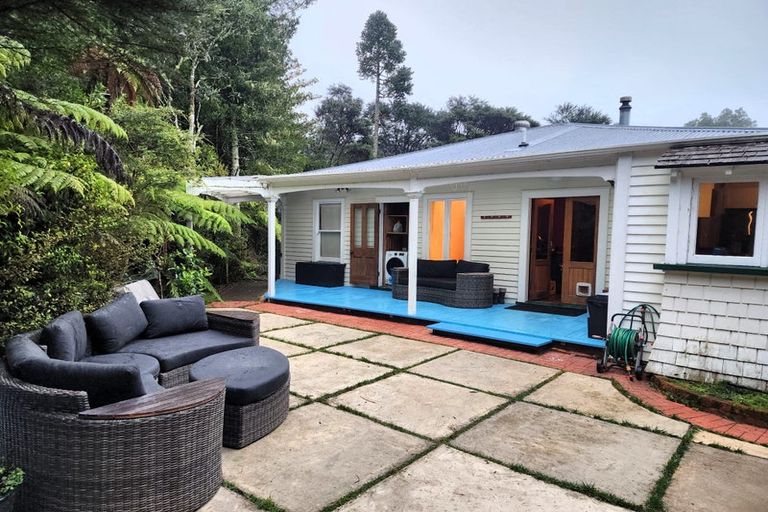 Photo of property in 274 Huia Road, Titirangi, Auckland, 0604