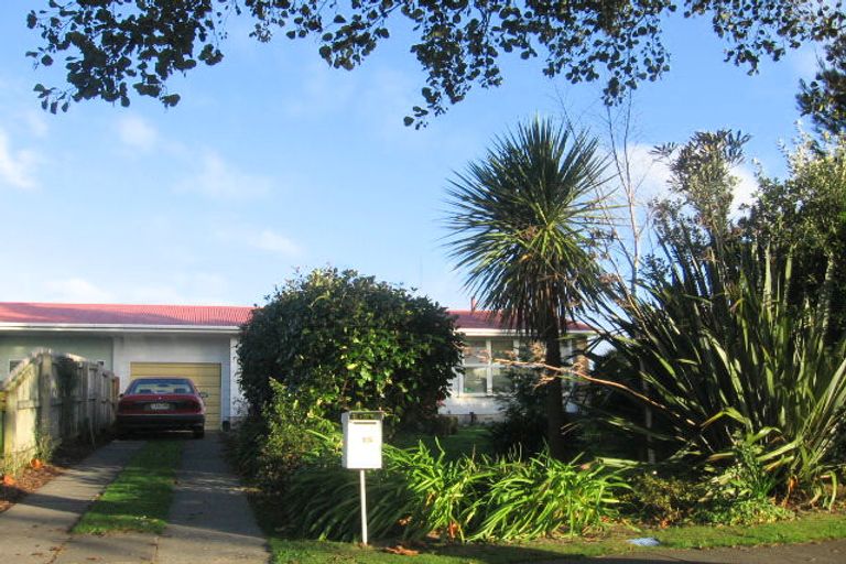 Photo of property in 55 Robinson Crescent, Westbrook, Palmerston North, 4412