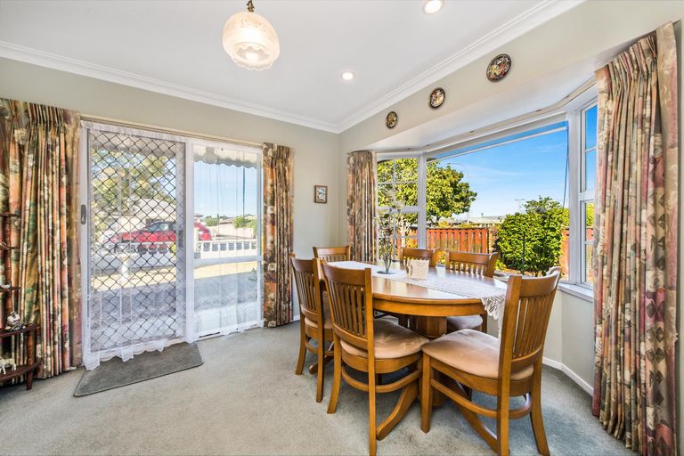 Photo of property in 71 Studholme Street, Morrinsville, 3300