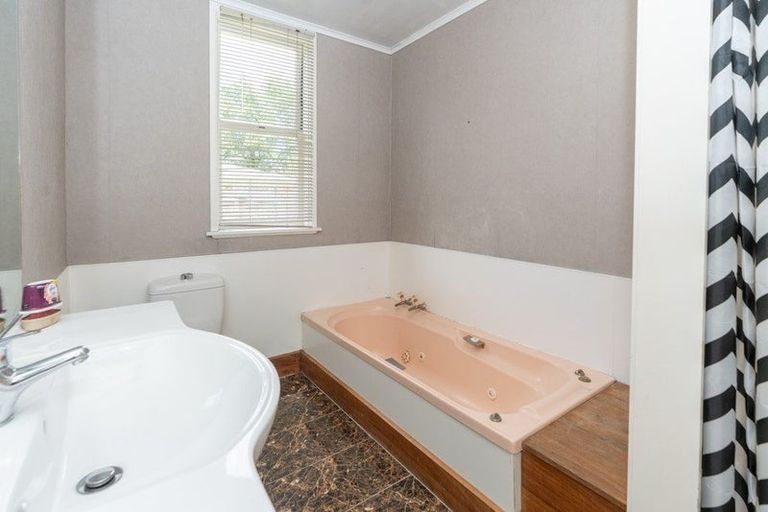 Photo of property in 60 Mardon Road, Enderley, Hamilton, 3214