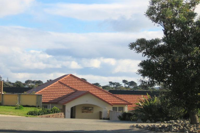 Photo of property in 26 Millennium Hill, Paraparaumu, 5032