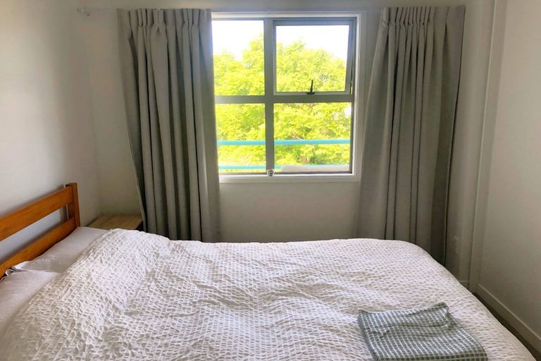 Photo of property in 2 Maungawhau Road, Epsom, Auckland, 1023