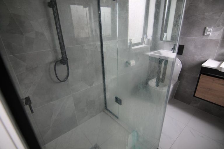 Photo of property in 5b Rimu Road, Mangere Bridge, Auckland, 2022