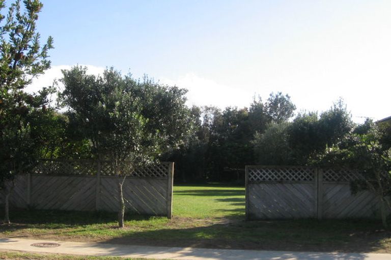 Photo of property in 296 Kenwood Drive, Matarangi, Whitianga, 3592