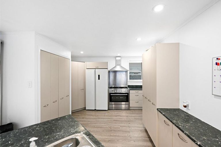 Photo of property in 83 Bryant Road, St Andrews, Hamilton, 3200