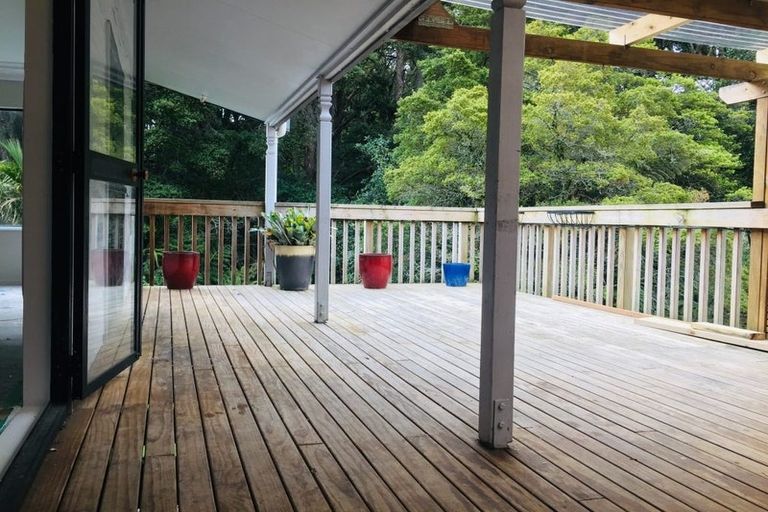 Photo of property in 11 Idesia Place, Totara Heights, Auckland, 2105