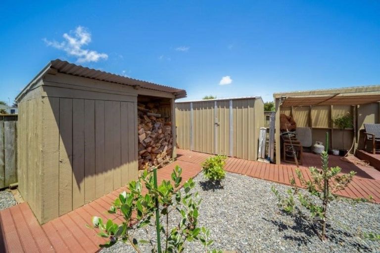 Photo of property in 303 Glover Road, Hawera, 4675