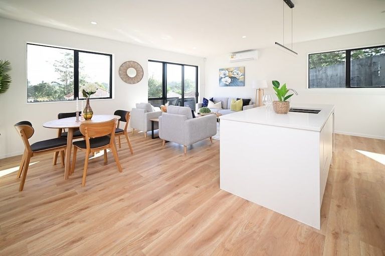 Photo of property in 4/29 Tudor Road, Henderson, Auckland, 0610