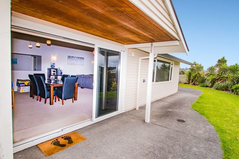 Photo of property in 854 Whangaparaoa Road, Manly, Whangaparaoa, 0930