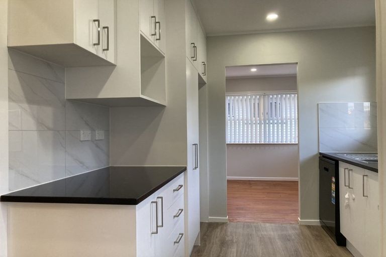 Photo of property in 80 Stottholm Road, Titirangi, Auckland, 0604