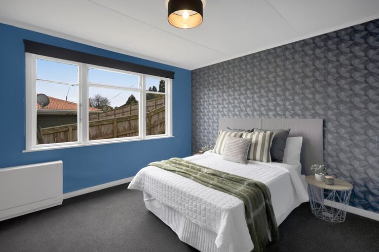 Photo of property in 77 Huatoki Street, Vogeltown, New Plymouth, 4310