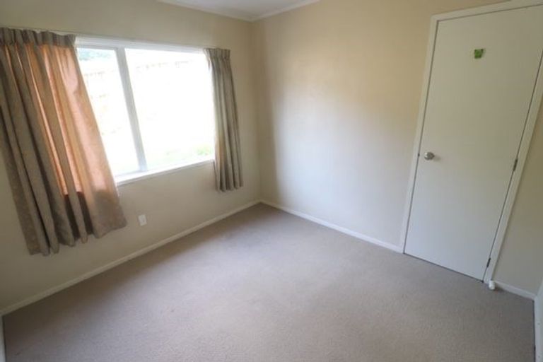 Photo of property in 4a Branston Avenue, Browns Bay, Auckland, 0630