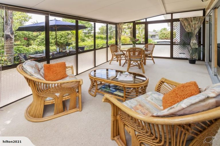 Photo of property in 1/214 Bleakhouse Road, Mellons Bay, Auckland, 2014