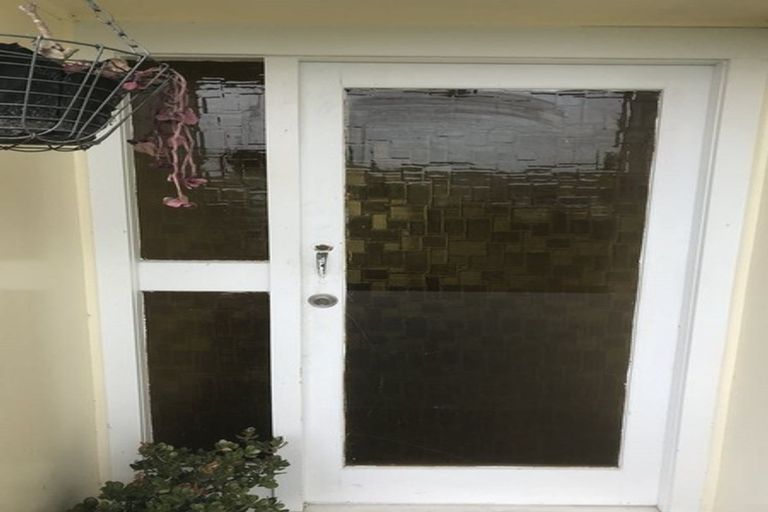 Photo of property in 2/24 Tango Place, Henderson, Auckland, 0610