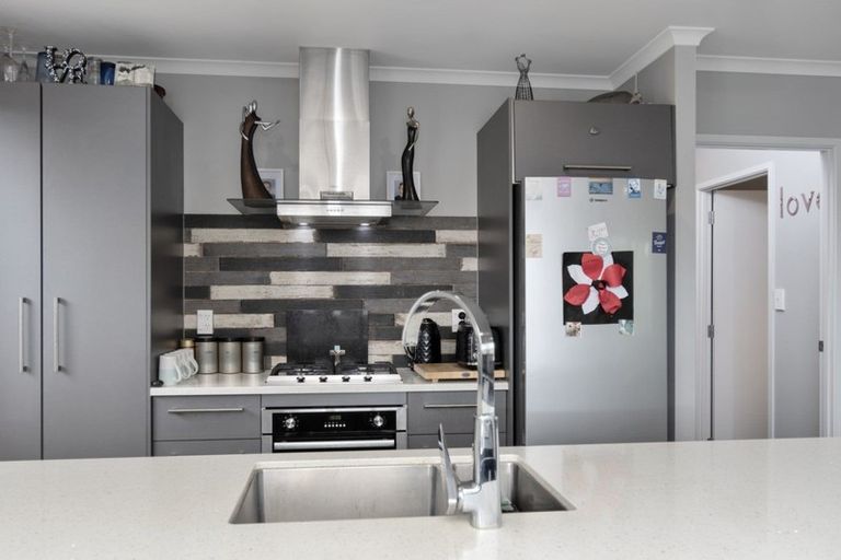 Photo of property in 8 Bulkhead Lane, Pyes Pa, Tauranga, 3112