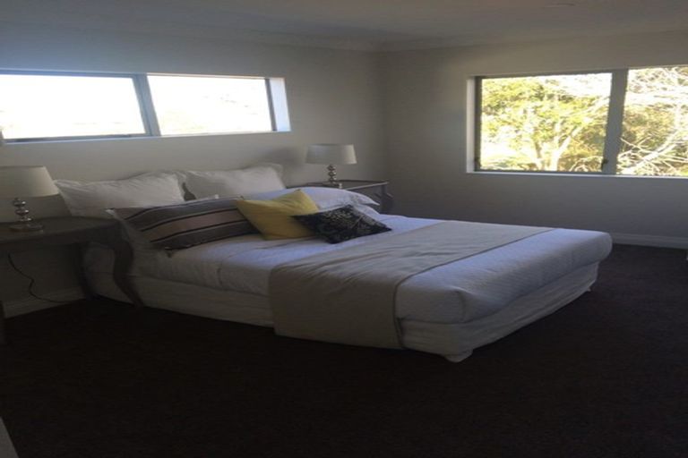 Photo of property in 231a Lake Road, Belmont, Auckland, 0622