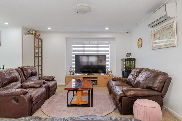 Photo of property in 62 Taka Street, Takanini, 2112