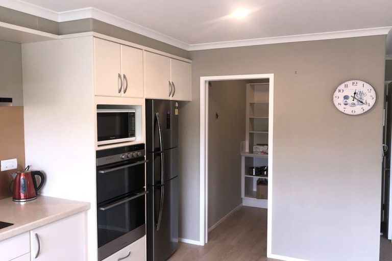 Photo of property in 14 Tieke Place, Horahora, Whangarei, 0110