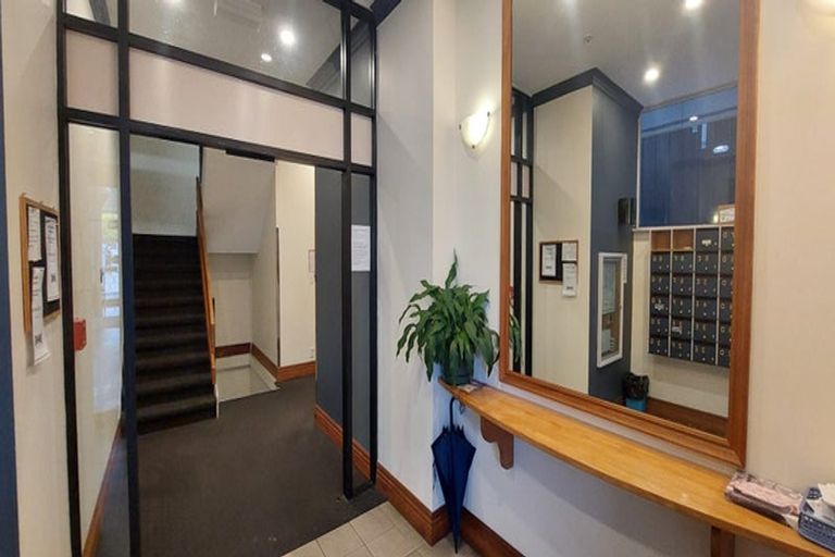 Photo of property in Regency Apartments, 3f/49 Manners Street, Te Aro, Wellington, 6011