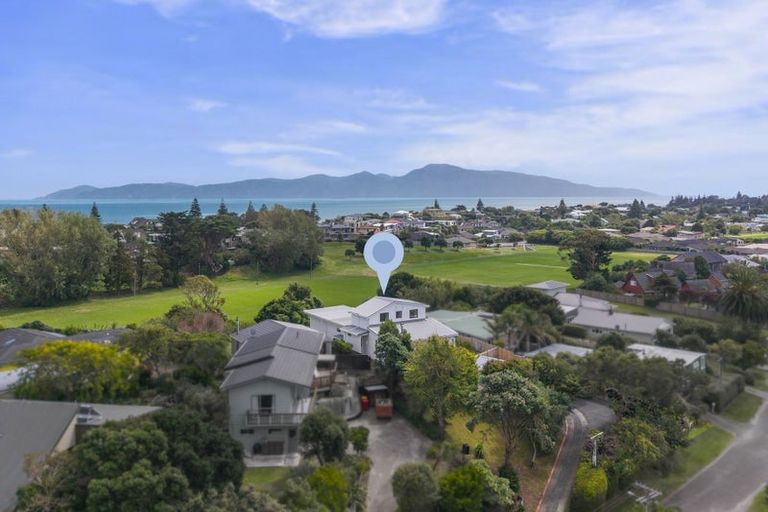 Photo of property in 5 Miro Road, Raumati South, Paraparaumu, 5032