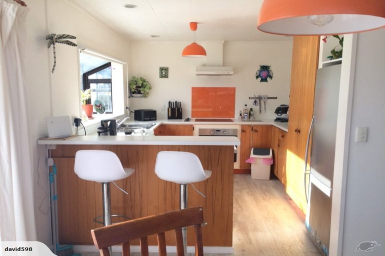 Photo of property in 36 Arnold Grove, Paraparaumu Beach, Paraparaumu, 5032