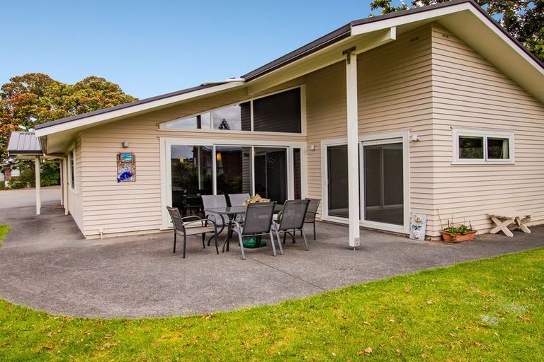 Photo of property in 854 Whangaparaoa Road, Manly, Whangaparaoa, 0930