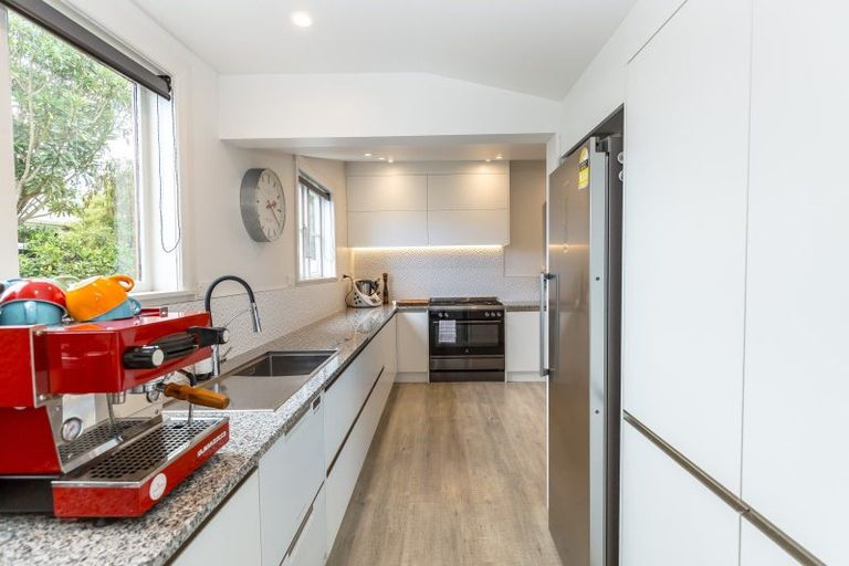 Photo of property in 39 Main Street, Greytown, 5712