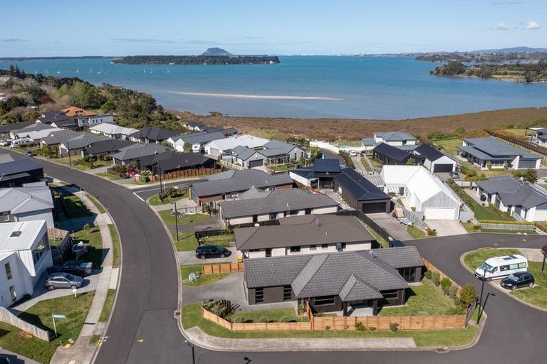 Photo of property in 63 Bert Wall Drive, Omokoroa, 3114