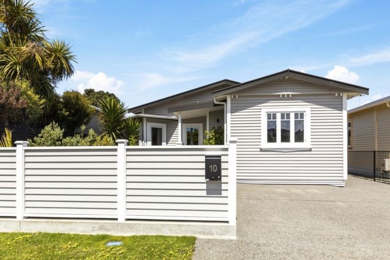 Photo of property in 10 Ava Street, Petone, Lower Hutt, 5012
