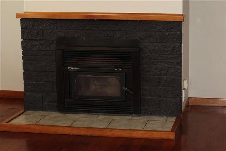 Photo of property in 18 Brookes Terrace, Waitara, 4320