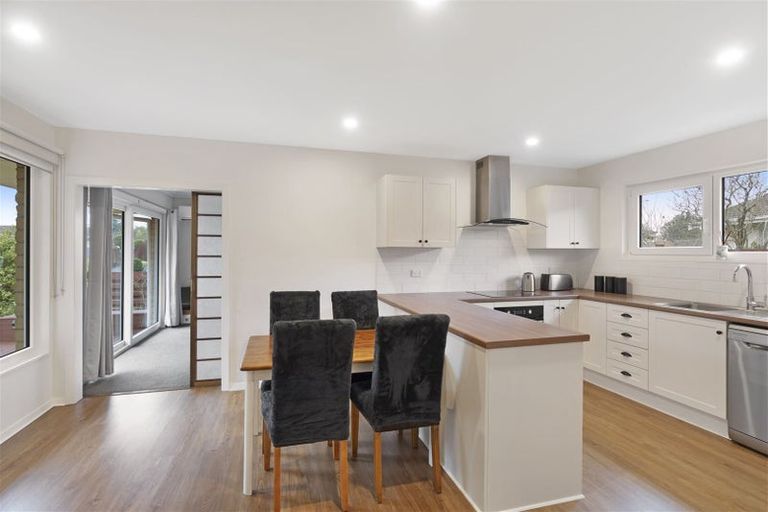 Photo of property in 23 Jenkins Avenue, Redwood, Christchurch, 8051