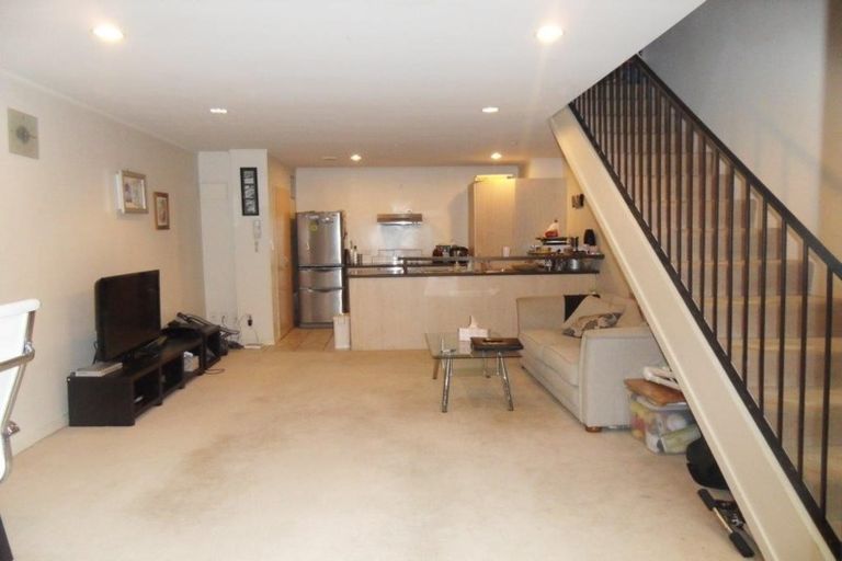 Photo of property in Mendosa Terraces Apartments, 14/9 Ebor Street, Te Aro, Wellington, 6011