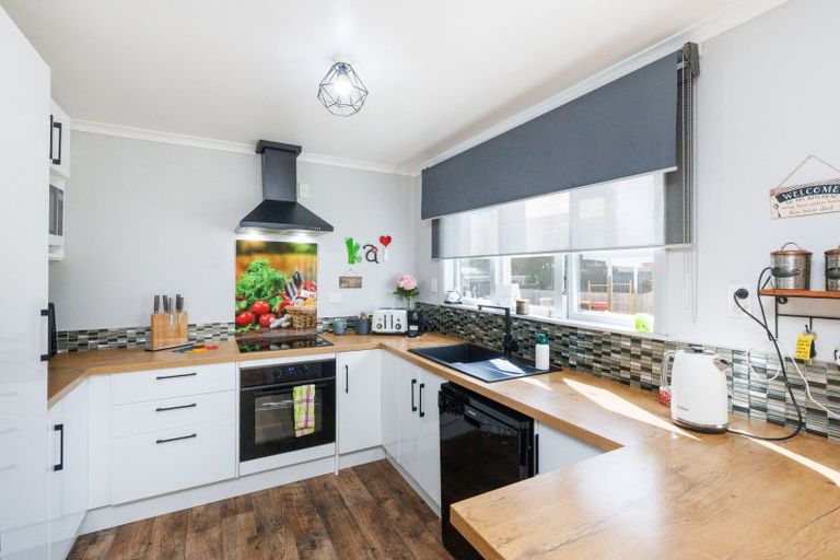 Photo of property in 26 Lincoln Street, Ashhurst, 4810