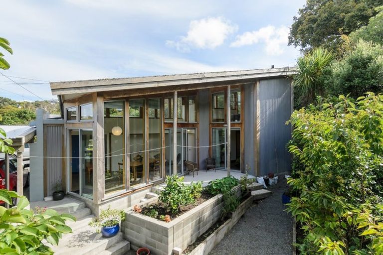 Photo of property in 8 Awarua Street, Ngaio, Wellington, 6035