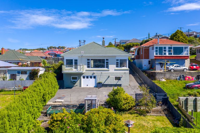 Photo of property in 8 Marewa Street, Kew, Dunedin, 9012