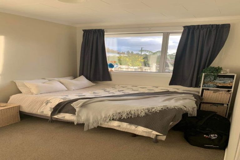 Photo of property in 5 Flavia Grove, Clouston Park, Upper Hutt, 5018