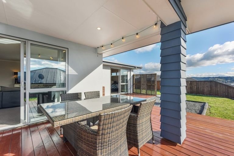 Photo of property in 42 Katania Heights, Brightwater, 7022