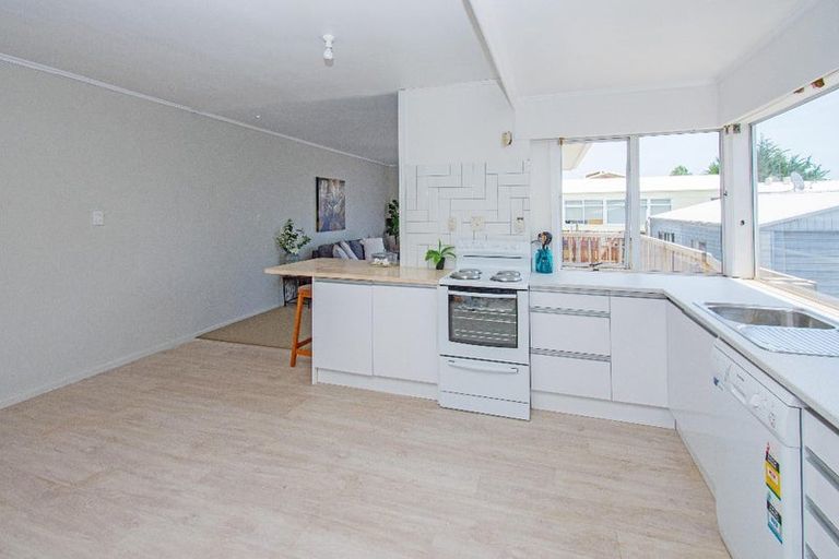Photo of property in 50 Watts Road, Manurewa, Auckland, 2102