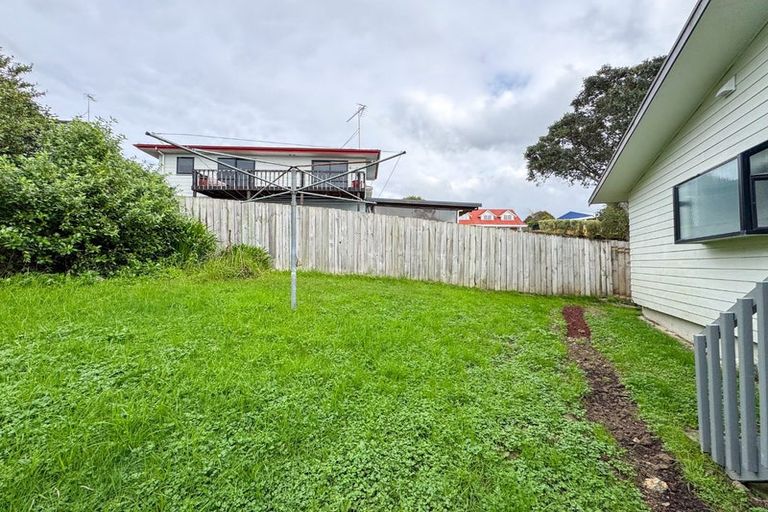 Photo of property in 12 Clearview Heights, Ranui, Auckland, 0612