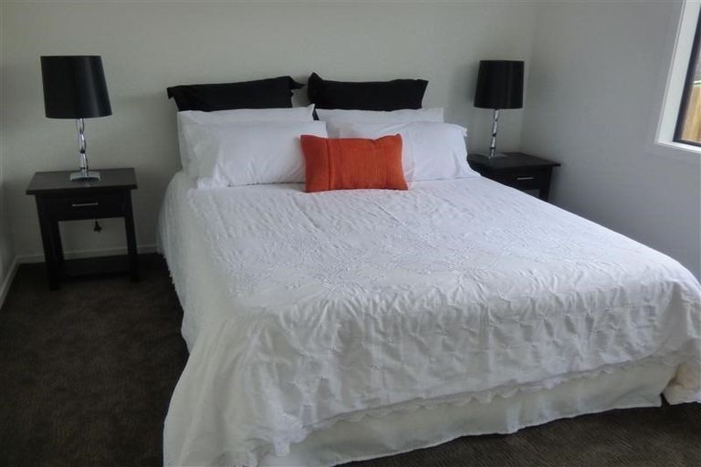 Photo of property in 88a Pioneer Road, Moturoa, New Plymouth, 4310